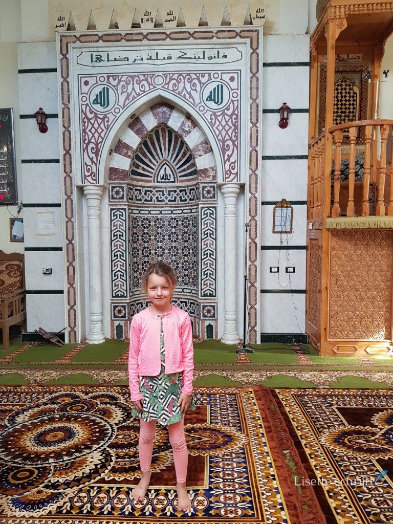 bezoek aan de moskee van el quseir